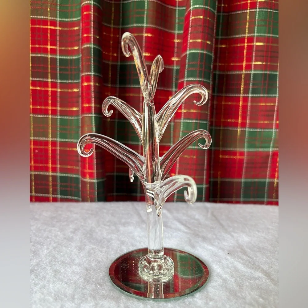 Avon “Elegant Egg Glass Tree” Handblown Clear Glass Tree with 8 Detachable Eggs